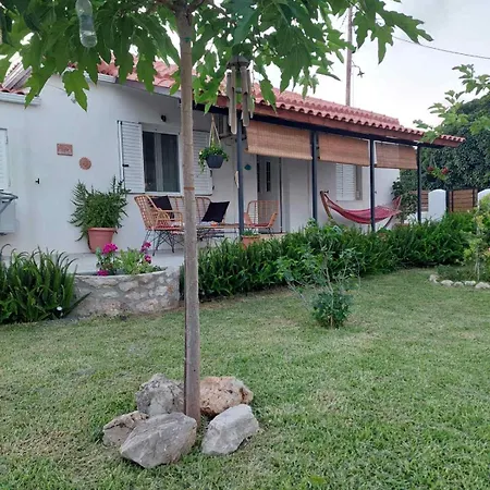 Holiday home Marialena's