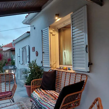 Holiday home Marialena's