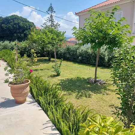 Ferienhaus Marialena's *